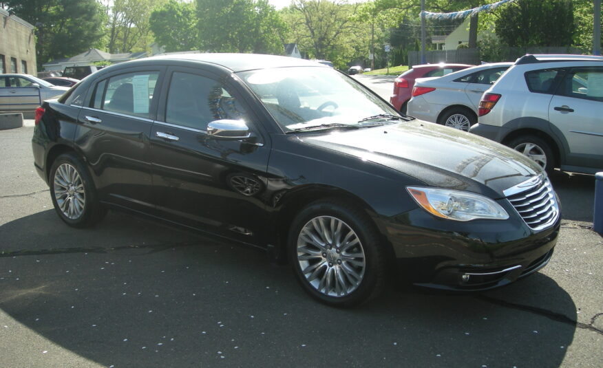 2011 Chrysler 200 Limited